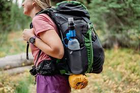 Sawyer Squeeze Water Filtration System w/ Cnoc Premium 1L Bottle